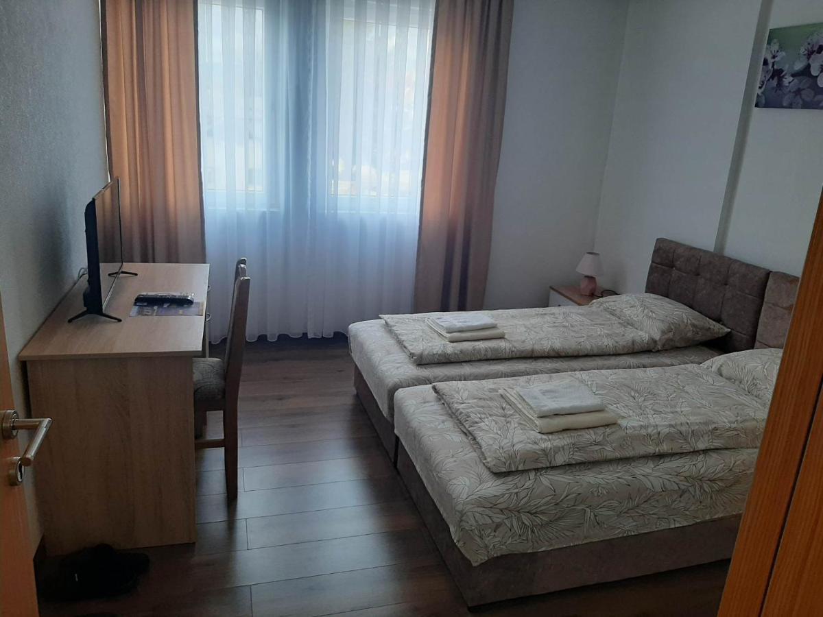 Vila Centar MB Bed and Breakfast Sjenica Exterior foto
