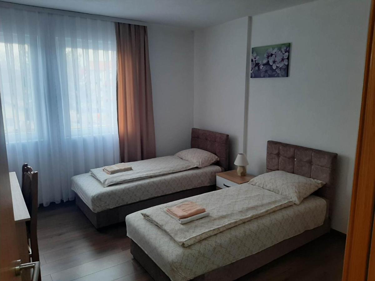Vila Centar MB Bed and Breakfast Sjenica Exterior foto